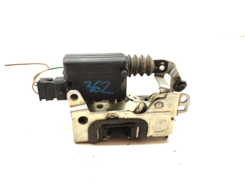 Recambio de cerradura puerta trasera derecha para dacia sandero 1.5 dci diesel cat referencia OEM IAM 8200735246  