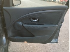 Recambio de guarnecido puerta delantera derecha para renault megane iii berlina 5 p 1.5 dci diesel fap referencia OEM IAM   