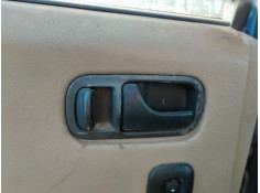 Recambio de maneta interior trasera izquierda para nissan terrano/terrano.ii (r20) 2.7 turbodiesel referencia OEM IAM   