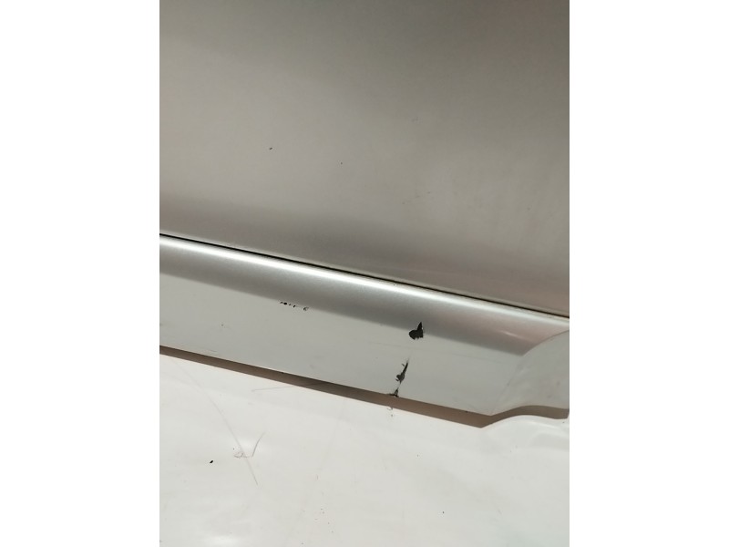 Recambio de puerta trasera derecha para renault megane iii berlina 5 p 1.5 dci diesel fap referencia OEM IAM   