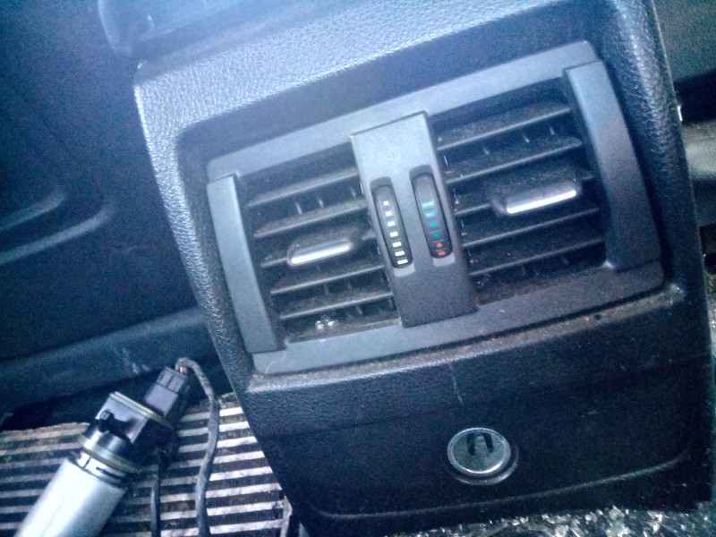 Recambio de rejilla aireadora para bmw serie 2 coupe (f22) 2.0 turbodiesel referencia OEM IAM   
							
