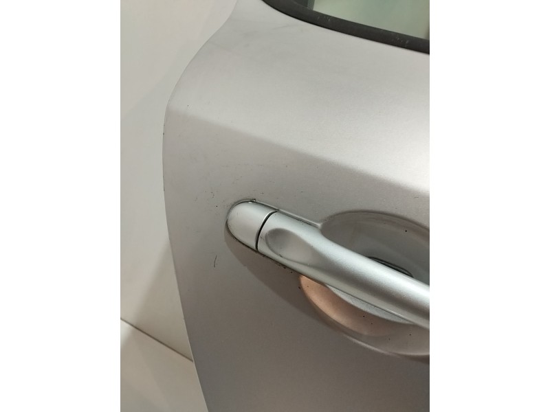Recambio de puerta trasera derecha para renault megane iii berlina 5 p 1.5 dci diesel fap referencia OEM IAM   