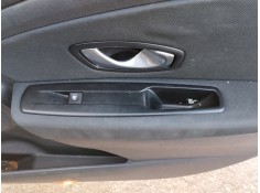 Recambio de mando elevalunas delantero derecho para renault megane iii berlina 5 p 1.5 dci diesel fap referencia OEM IAM   