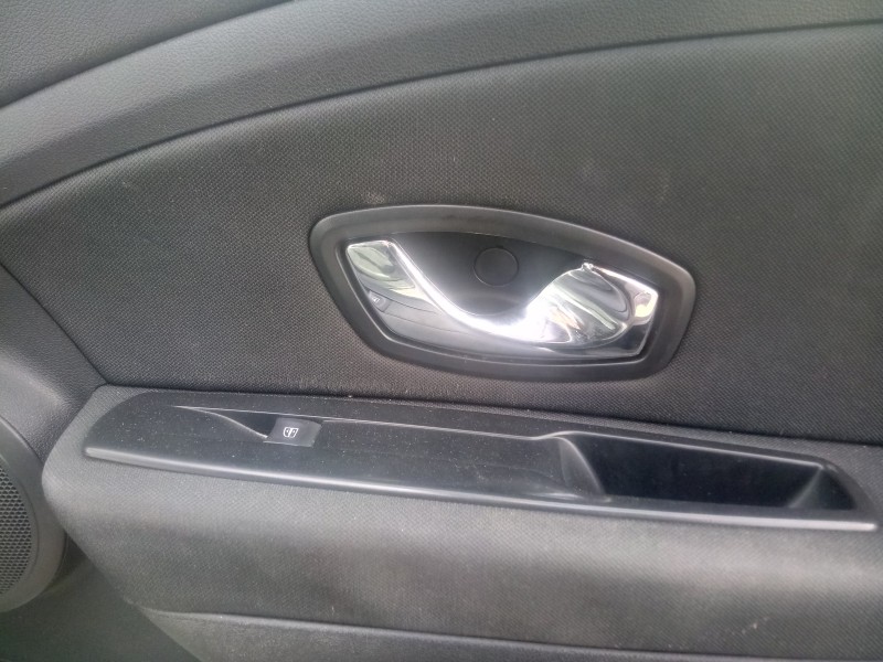 Recambio de maneta interior delantera derecha para renault megane iii berlina 5 p 1.5 dci diesel fap referencia OEM IAM   
							