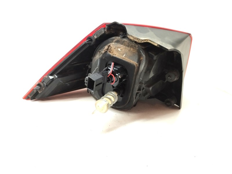 Recambio de piloto trasero derecho para volkswagen golf vii lim. 1.6 16v tdi dpf referencia OEM IAM 5G0945096M  