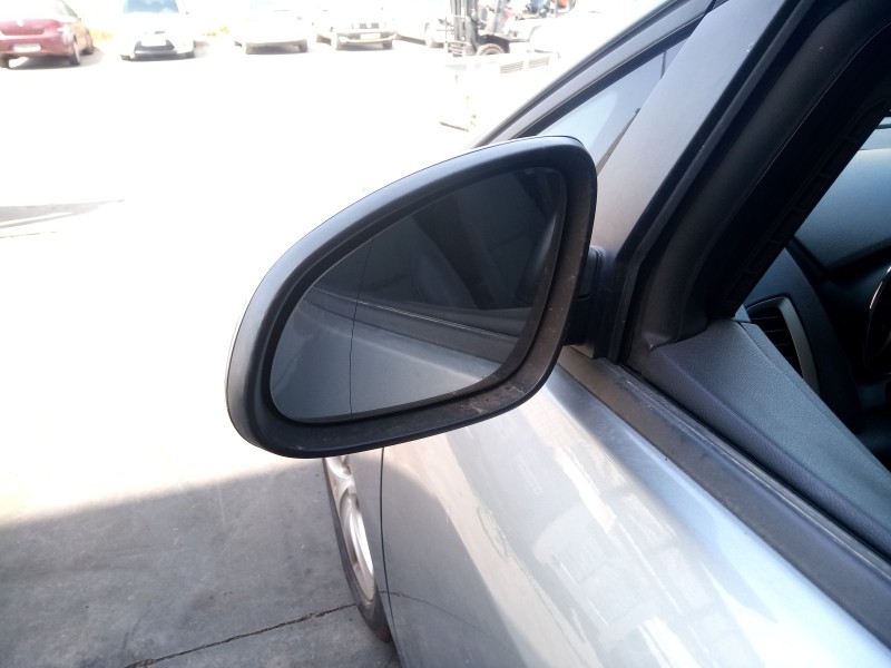 Recambio de retrovisor izquierdo para opel astra j sports tourer 1.7 16v cdti referencia OEM IAM   