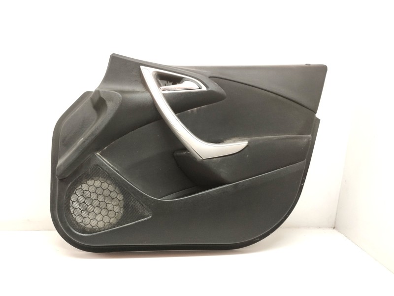 Recambio de guarnecido puerta delantera derecha para opel astra j sports tourer 1.7 16v cdti referencia OEM IAM 13315234  