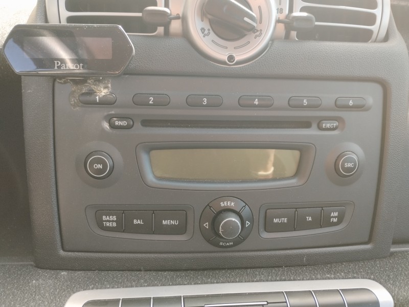 Recambio de sistema audio / radio cd para smart coupe fortwo coupe mhd (52kw) (451.380) referencia OEM IAM   
							