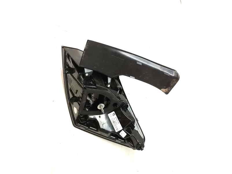 Recambio de piloto trasero izquierdo para peugeot 3008 1.2 12v e-thp referencia OEM IAM 9810477180  