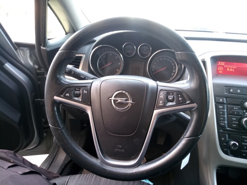 Recambio de volante sin airbag para opel astra j sports tourer 1.7 16v cdti referencia OEM IAM   
							