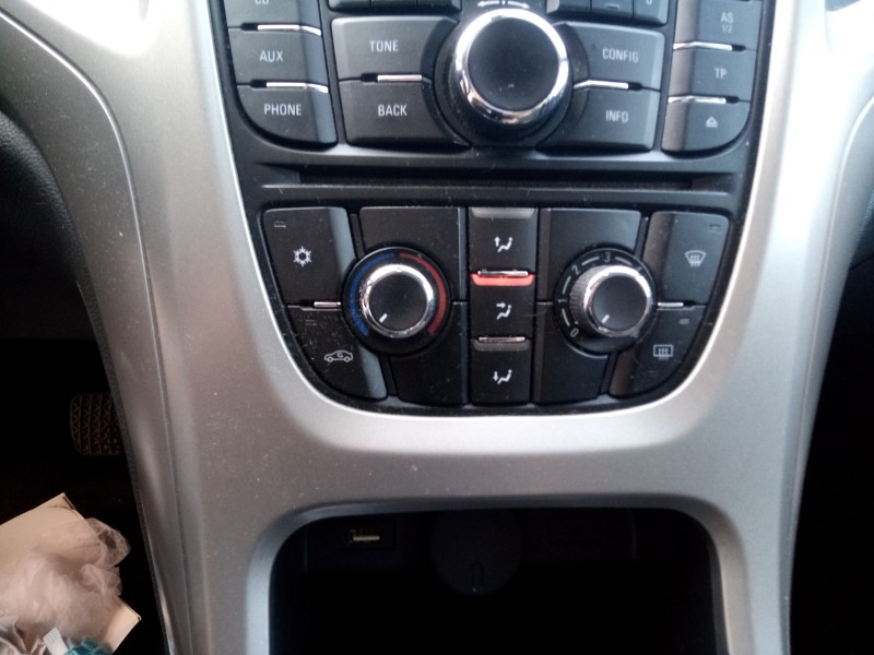 Recambio de mando climatizador para opel astra j sports tourer 1.7 16v cdti referencia OEM IAM 13346092  
							