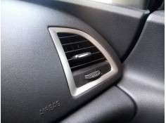 Recambio de rejilla aireadora para opel astra j sports tourer 1.7 16v cdti referencia OEM IAM   