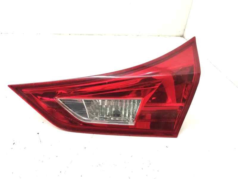 Recambio de piloto trasero derecho interior para toyota auris 1.4 turbodiesel cat referencia OEM IAM   