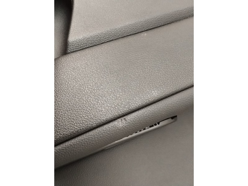 Recambio de guarnecido puerta trasera izquierda para kia xceed hybrid referencia OEM IAM 83301J7832DQB  