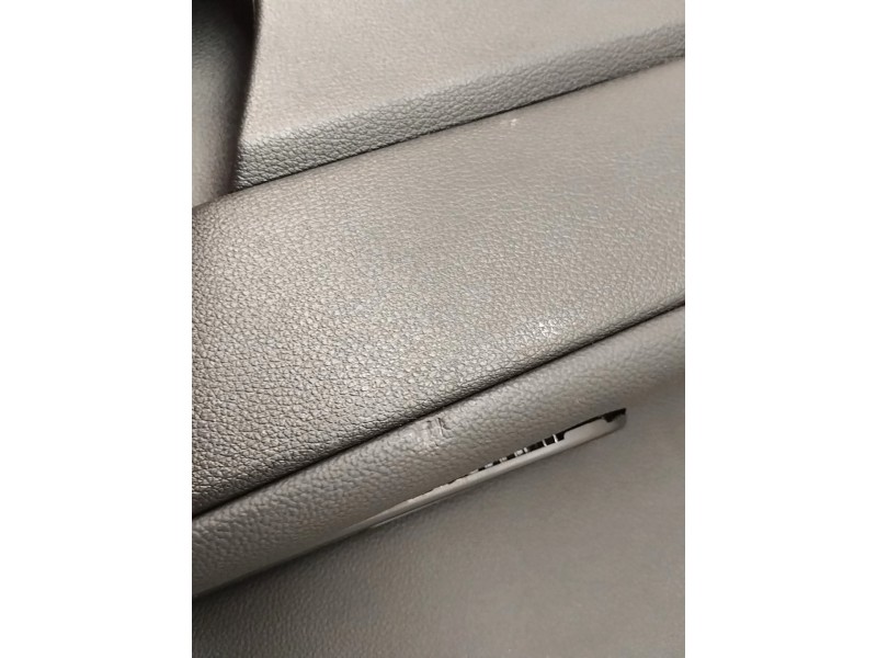 Recambio de guarnecido puerta trasera izquierda para kia xceed hybrid referencia OEM IAM 83301J7832DQB  
							