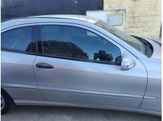 Recambio de puerta delantera derecha para mercedes-benz clase c (w203) sportcoupe 2.2 cdi cat referencia OEM IAM   