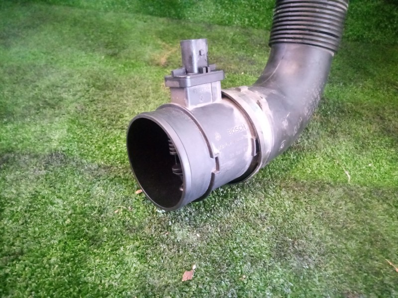 Recambio de caudalimetro para opel astra j sports tourer 1.7 16v cdti referencia OEM IAM 55561912  