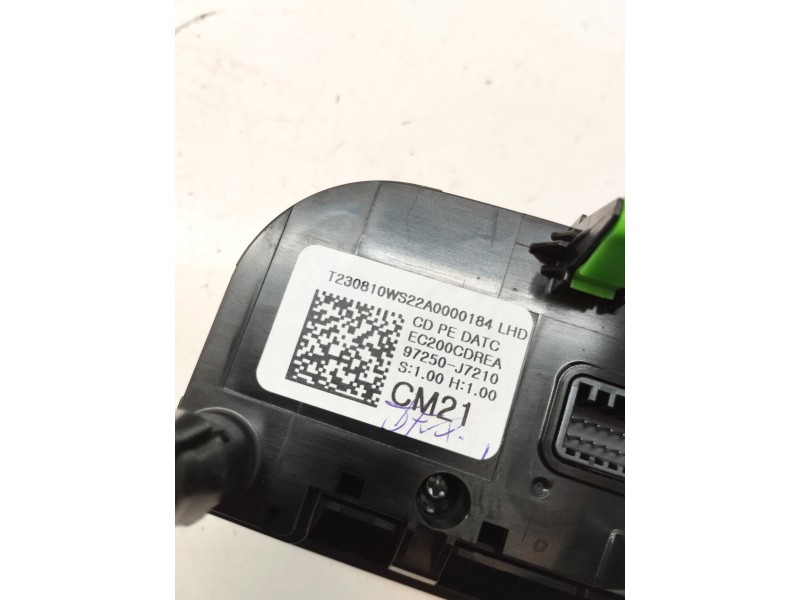 Recambio de mando climatizador para kia xceed hybrid referencia OEM IAM 97250J7210  