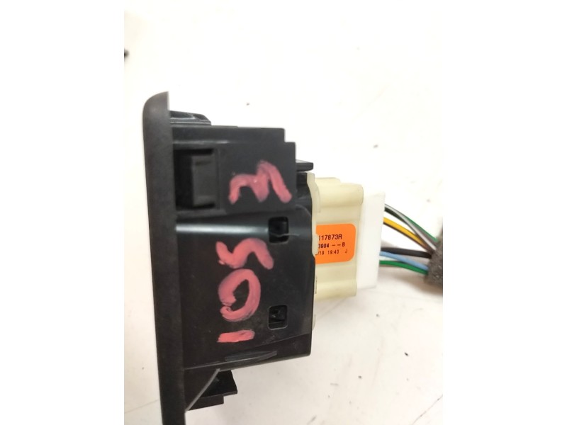 Recambio de mando elevalunas delantero izquierdo para dacia sandero stepway essential referencia OEM IAM 254117873R  