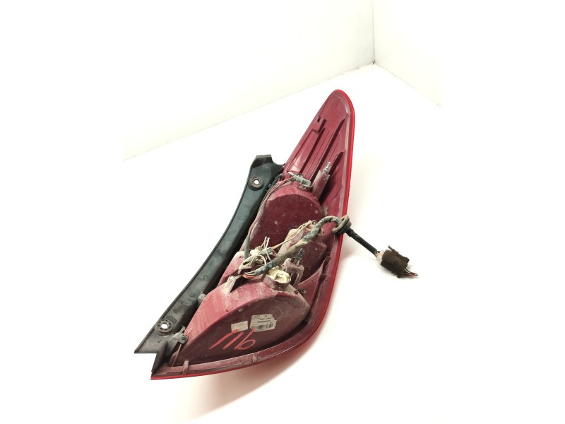 Recambio de piloto trasero izquierdo para hyundai i20 style referencia OEM IAM 924014P000  