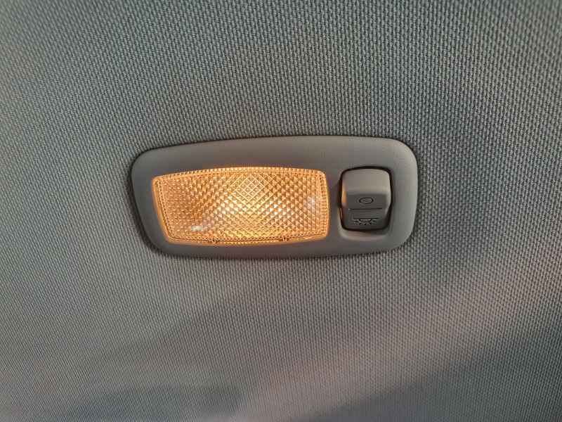 Recambio de luz interior para kia xceed hybrid referencia OEM IAM   
							