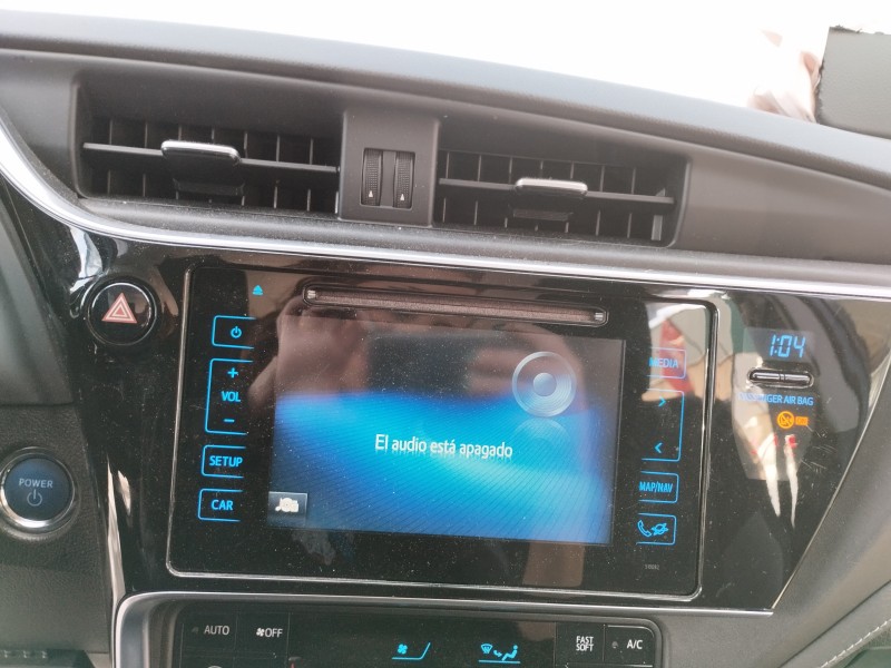 Recambio de pantalla multifuncion para toyota auris touring sports (e18) hybrid active referencia OEM IAM 6434CBE2808  