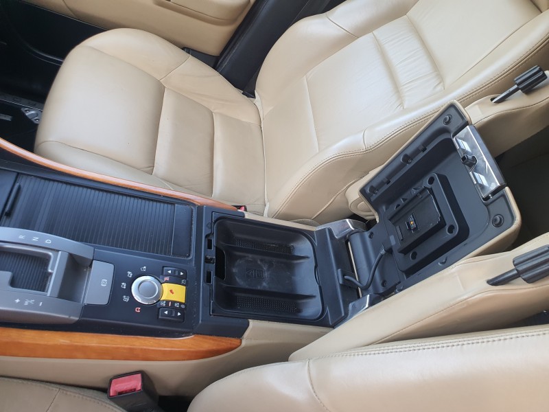 Recambio de apoyabrazos central para land rover range rover sport 2.7 td v6 cat referencia OEM IAM   
							
