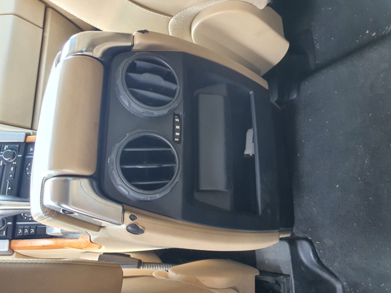 Recambio de apoyabrazos central para land rover range rover sport 2.7 td v6 cat referencia OEM IAM   
							