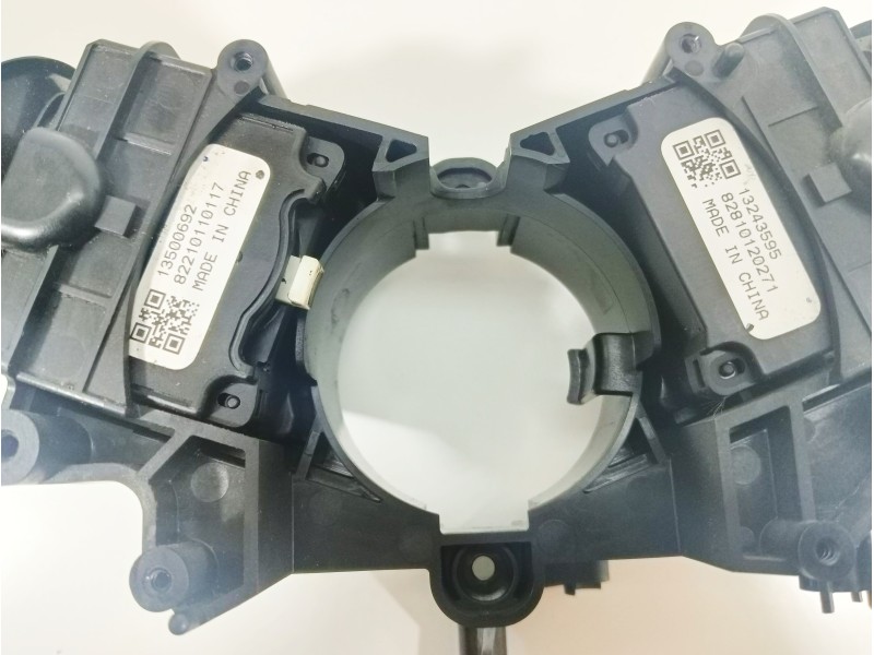 Recambio de mando multifuncion para opel insignia berlina 2.0 cdti cat referencia OEM IAM 13500692  