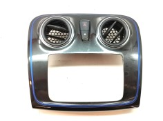 Recambio de rejilla aireadora para dacia sandero 1.5 blue dci diesel fap cat referencia OEM IAM 682603655R  