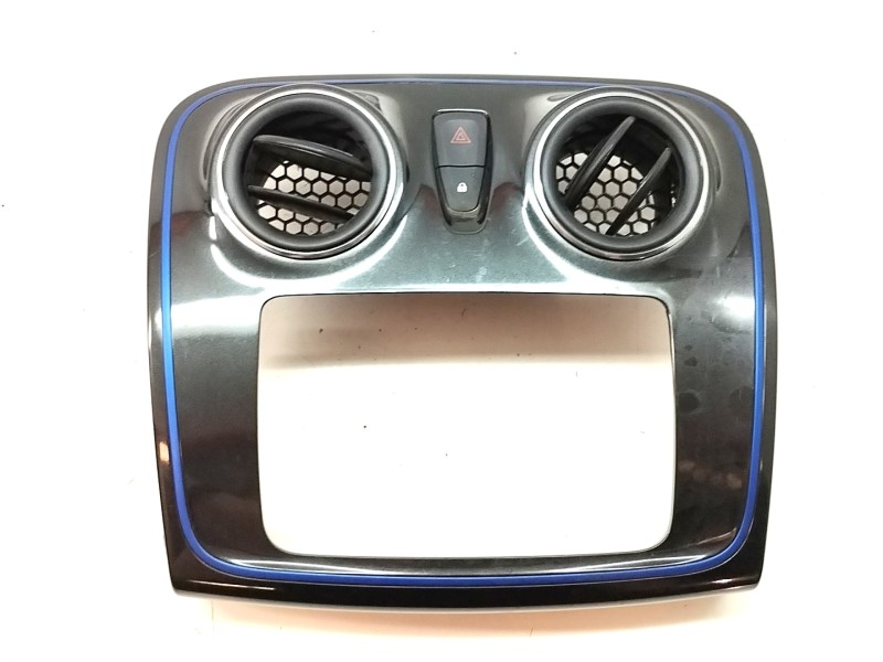 Recambio de rejilla aireadora para dacia sandero 1.5 blue dci diesel fap cat referencia OEM IAM 682603655R  
							