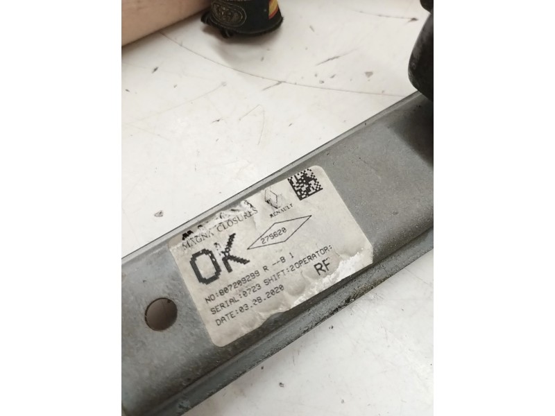 Recambio de elevalunas delantero derecho para dacia sandero 1.5 blue dci diesel fap cat referencia OEM IAM 807209299  
							