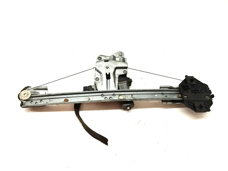 Recambio de elevalunas delantero izquierdo para dacia sandero 1.5 blue dci diesel fap cat referencia OEM IAM 807211440R  