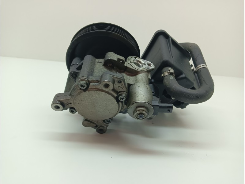 Recambio de bomba direccion para mercedes-benz clase clk (w207) coupe 350 cgi blueefficiency referencia OEM IAM LH2114612  