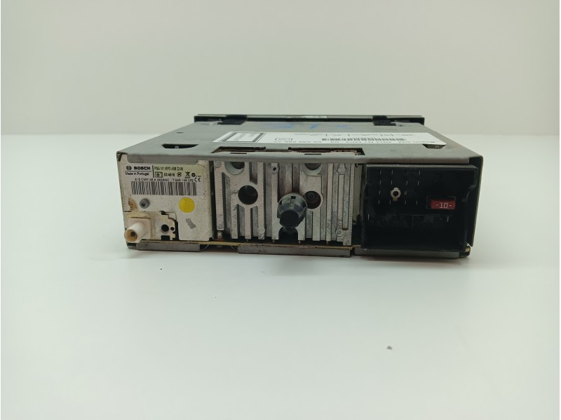 Recambio de sistema audio / radio cd para peugeot 3008 1.6 hdi fap cat (9hz / dv6ted4) referencia OEM IAM 9666959577  
							