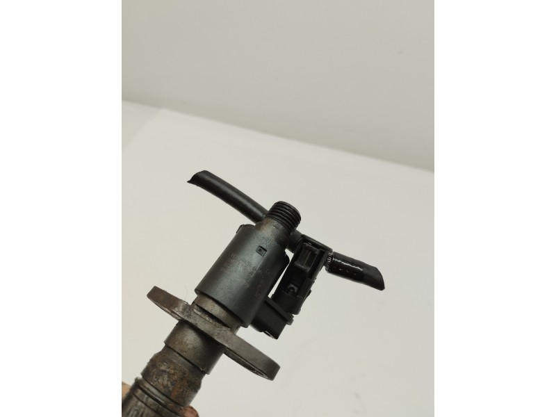 Recambio de inyector para land rover discovery 4 tdv6 hse referencia OEM IAM 9X2Q9K546DB  