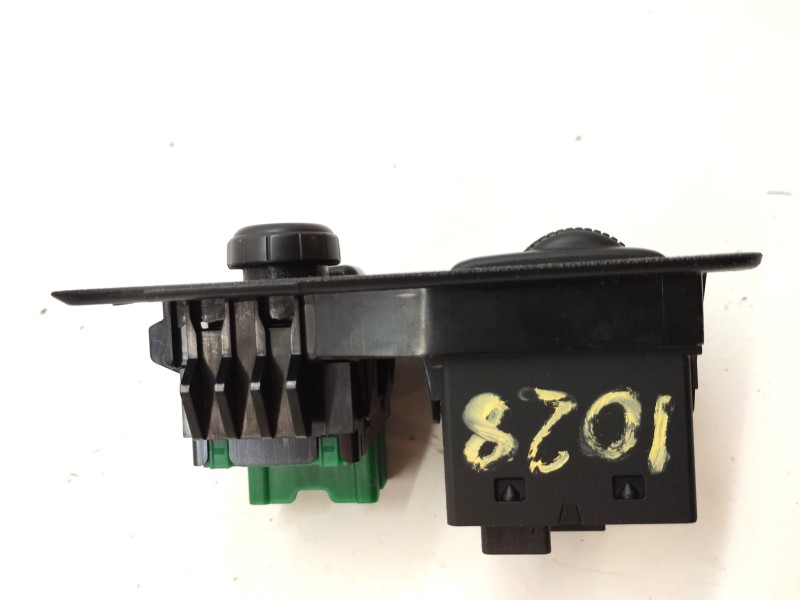 Recambio de mando multifuncion para nissan qashqai (j10) tekna premium referencia OEM IAM 68485JD900  