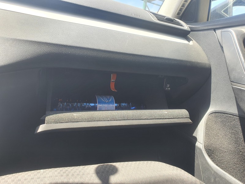 Recambio de guantera para volkswagen passat lim. (362) advance bluemotion referencia OEM IAM   