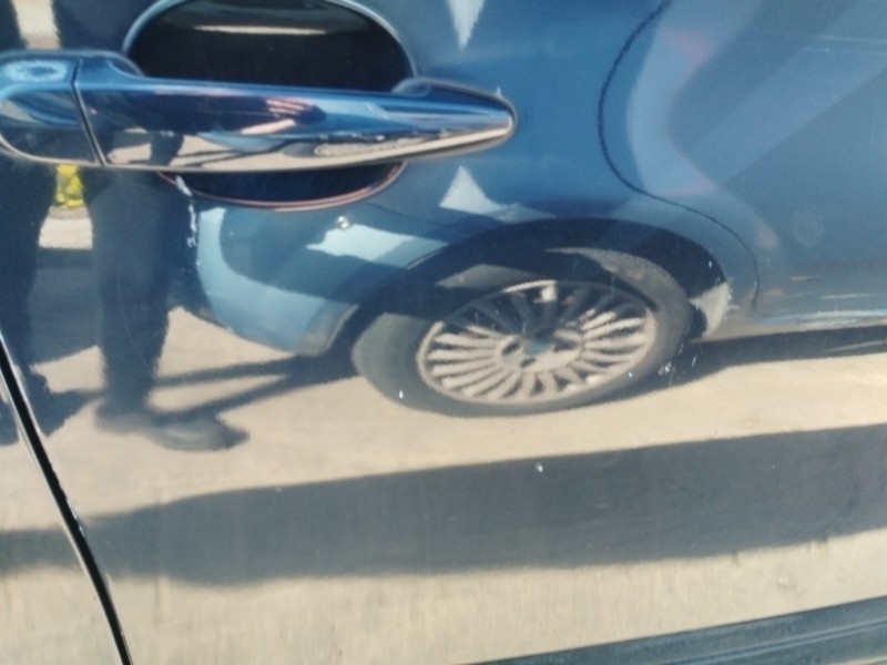 Recambio de puerta delantera derecha para bmw serie 1 berlina (e81/e87) 2.0 turbodiesel cat referencia OEM IAM   