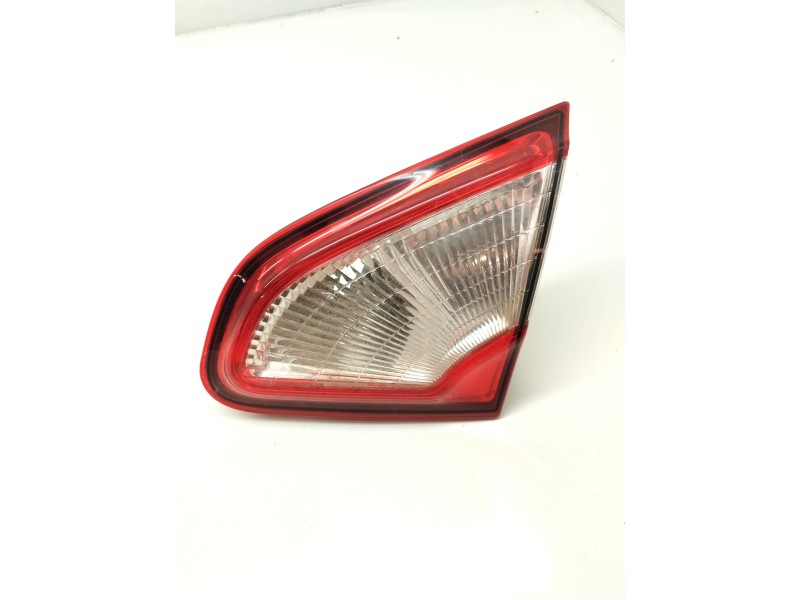 Recambio de piloto trasero derecho interior para nissan qashqai (j10) acenta referencia OEM IAM 89503209  