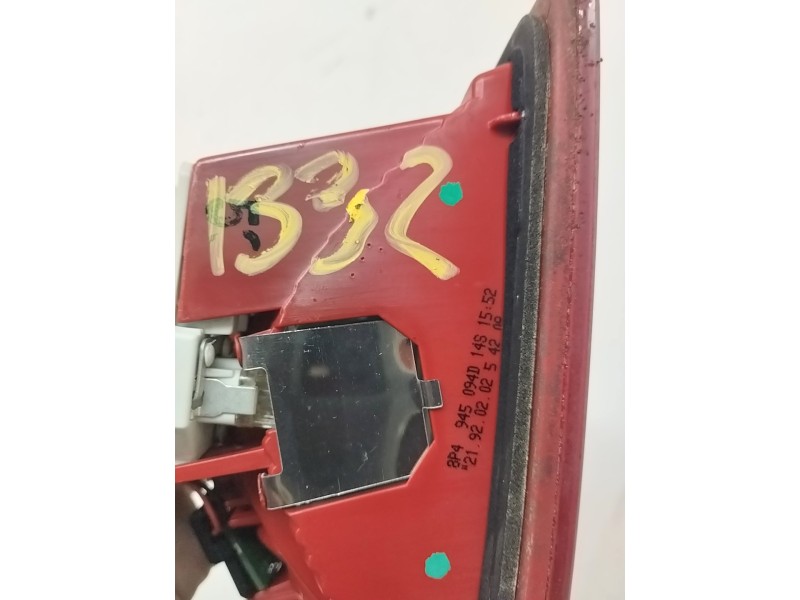 Recambio de piloto trasero derecho interior para audi a3 (8p) 1.9 tdi referencia OEM IAM 8P4945094D  