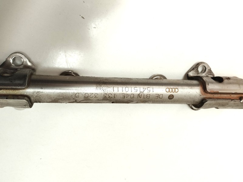 Recambio de rampa inyectora para volkswagen golf vii lim. (5g1) advance bluemotion referencia OEM IAM 04E133320D  