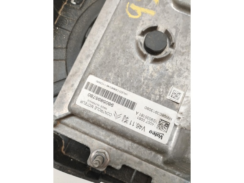 Recambio de centralita motor uce para peugeot 208 1.2 12v e-vti referencia OEM IAM 9805895780  