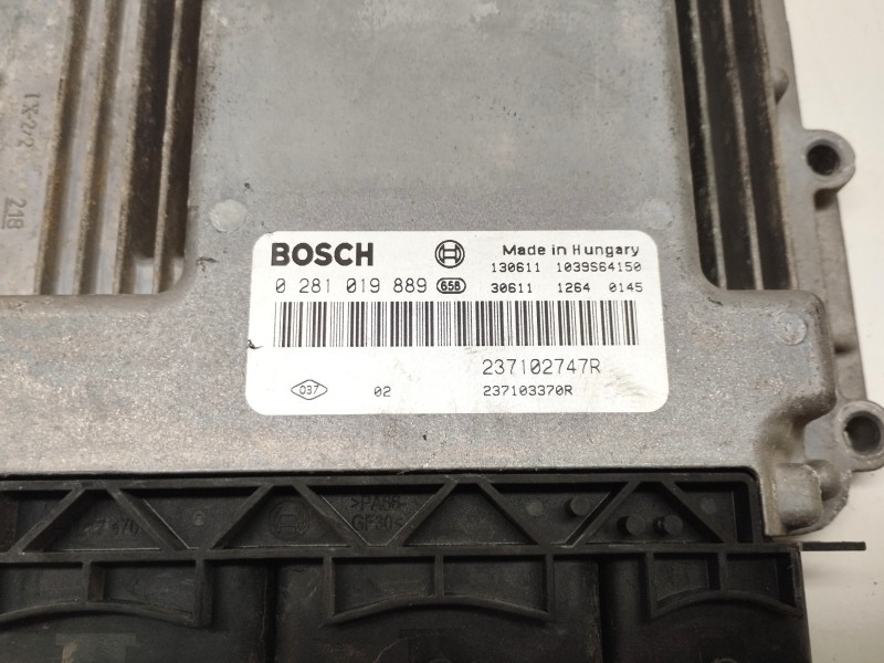 Recambio de centralita motor uce para renault captur 1.5 dci diesel fap energy referencia OEM IAM 0281019889  
							