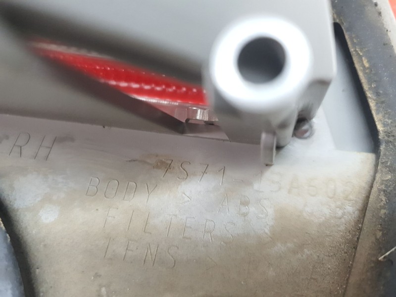 Recambio de piloto trasero derecho interior para ford mondeo iv (ba7) 2.0 referencia OEM IAM 7S7113A602  