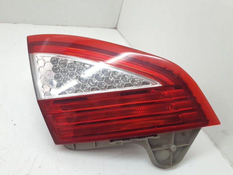 Recambio de piloto trasero izquierdo interior para ford mondeo iv (ba7) 2.0 referencia OEM IAM 7S7113A603A  