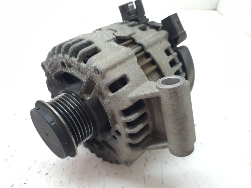 Recambio de alternador para ford mondeo iv (ba7) 2.0 referencia OEM IAM 6G9N10300ABC  
