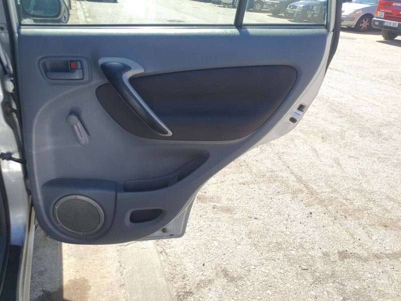 Recambio de guarnecido puerta trasera derecha para toyota rav 4 ii (_a2_) 1.8 (zca25_, zca26_) referencia OEM IAM   