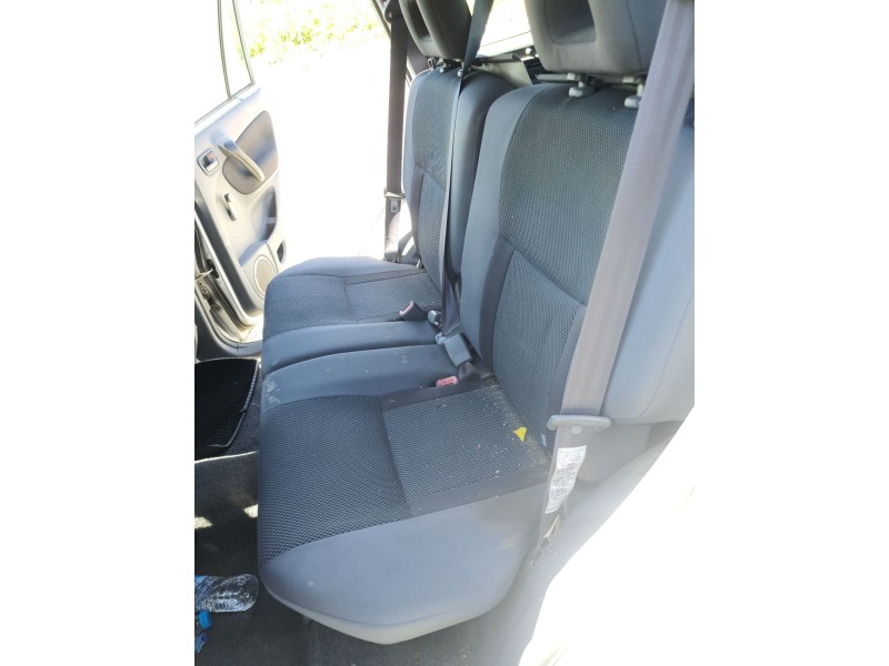 Recambio de asientos traseros para toyota rav 4 ii (_a2_) 1.8 (zca25_, zca26_) referencia OEM IAM   