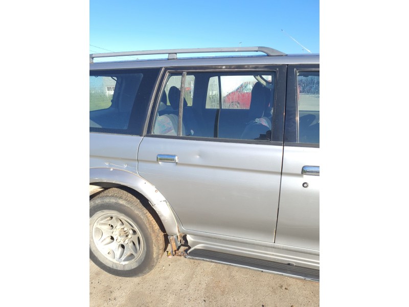 Recambio de puerta trasera derecha para mitsubishi montero sport i (k7_, k9_) 2.5 td (k94w) referencia OEM IAM   